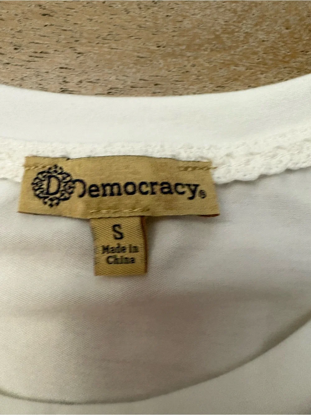 Democracy Ruffle Sleeve Knit Top - Size Small - Picture 4 of 5
